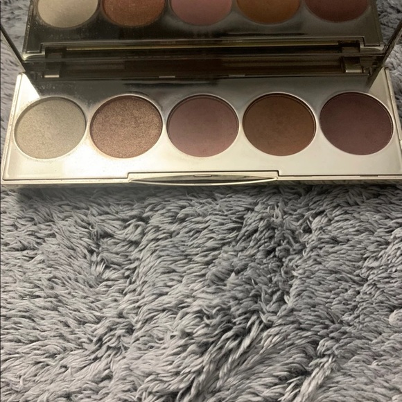 Becca x Jaclyn Hill - Picture 10 of 12